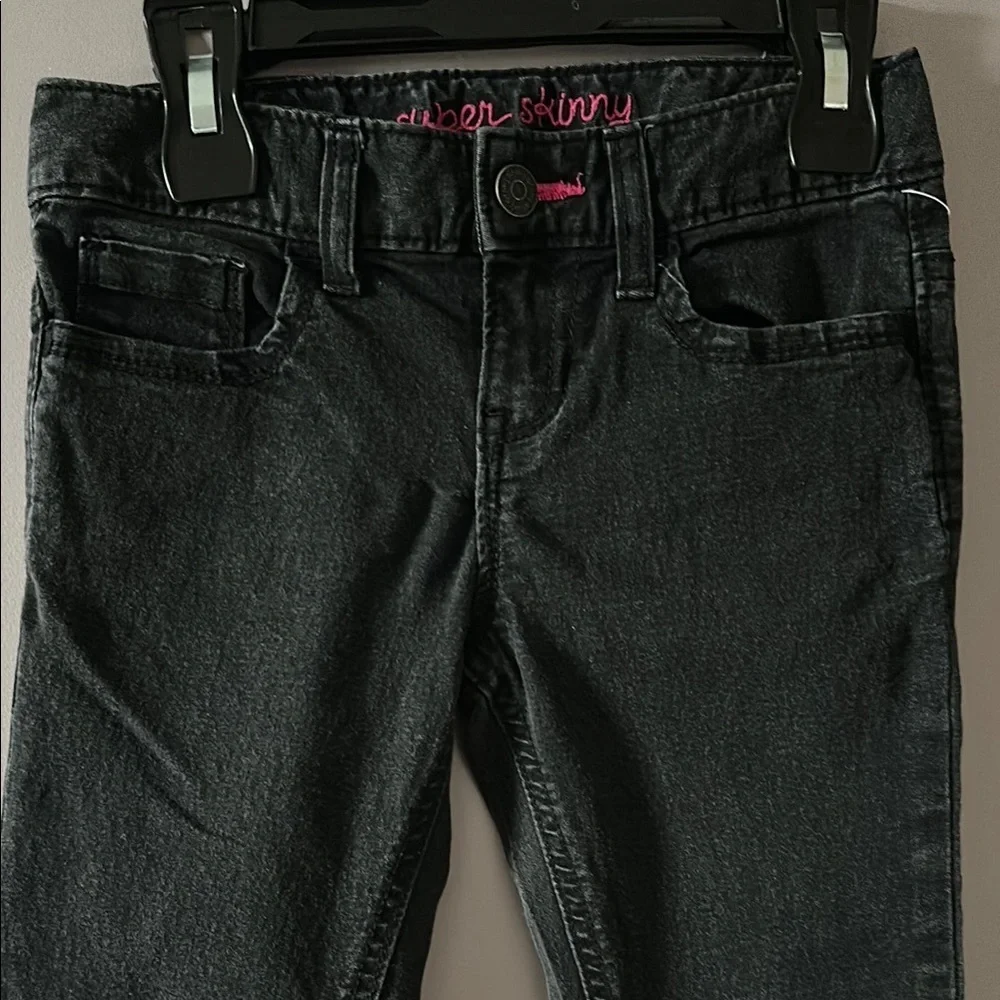 Old Navy Kid’s Black Super Skinny Jeans - 7